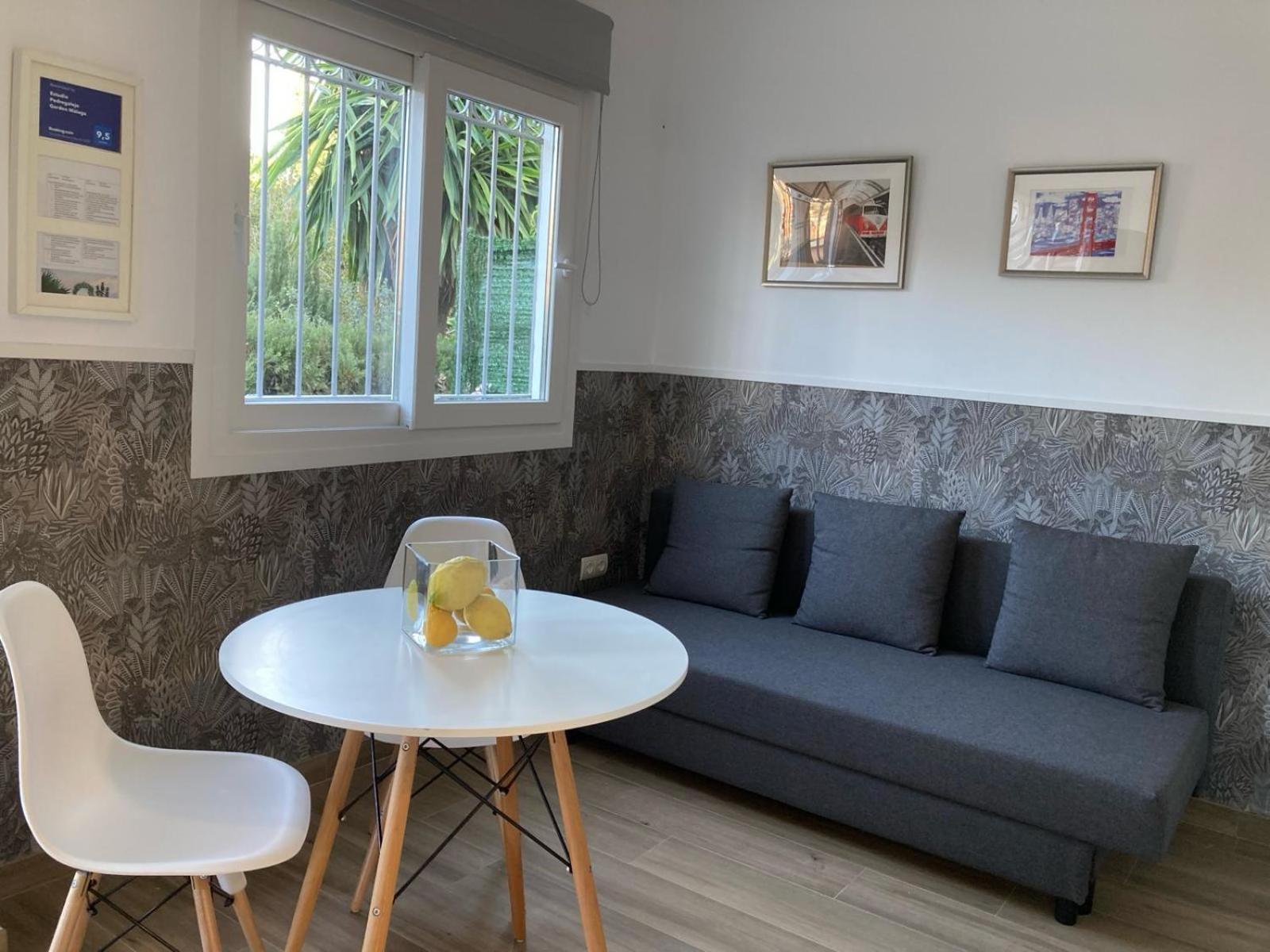 Estudio Pedregalejo Garden 2 มาลากา ภายนอก รูปภาพ